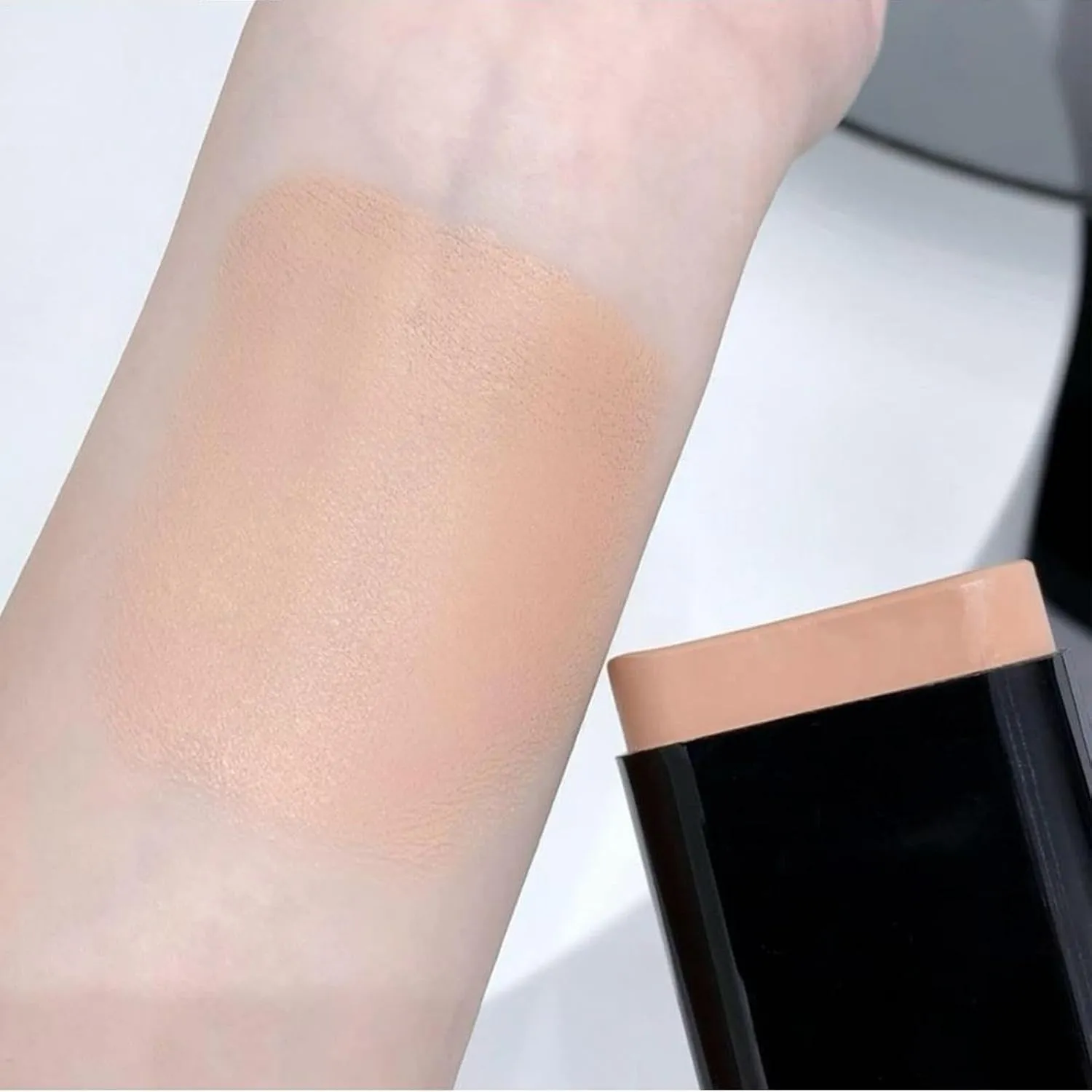 2 In 1 - Luxury Anti-wrinkles Foudation Stick | Eraser Foundation Stick Makeup | Double Head Foundation Make-Up Stick | Contour Stick Foundation Face Stick