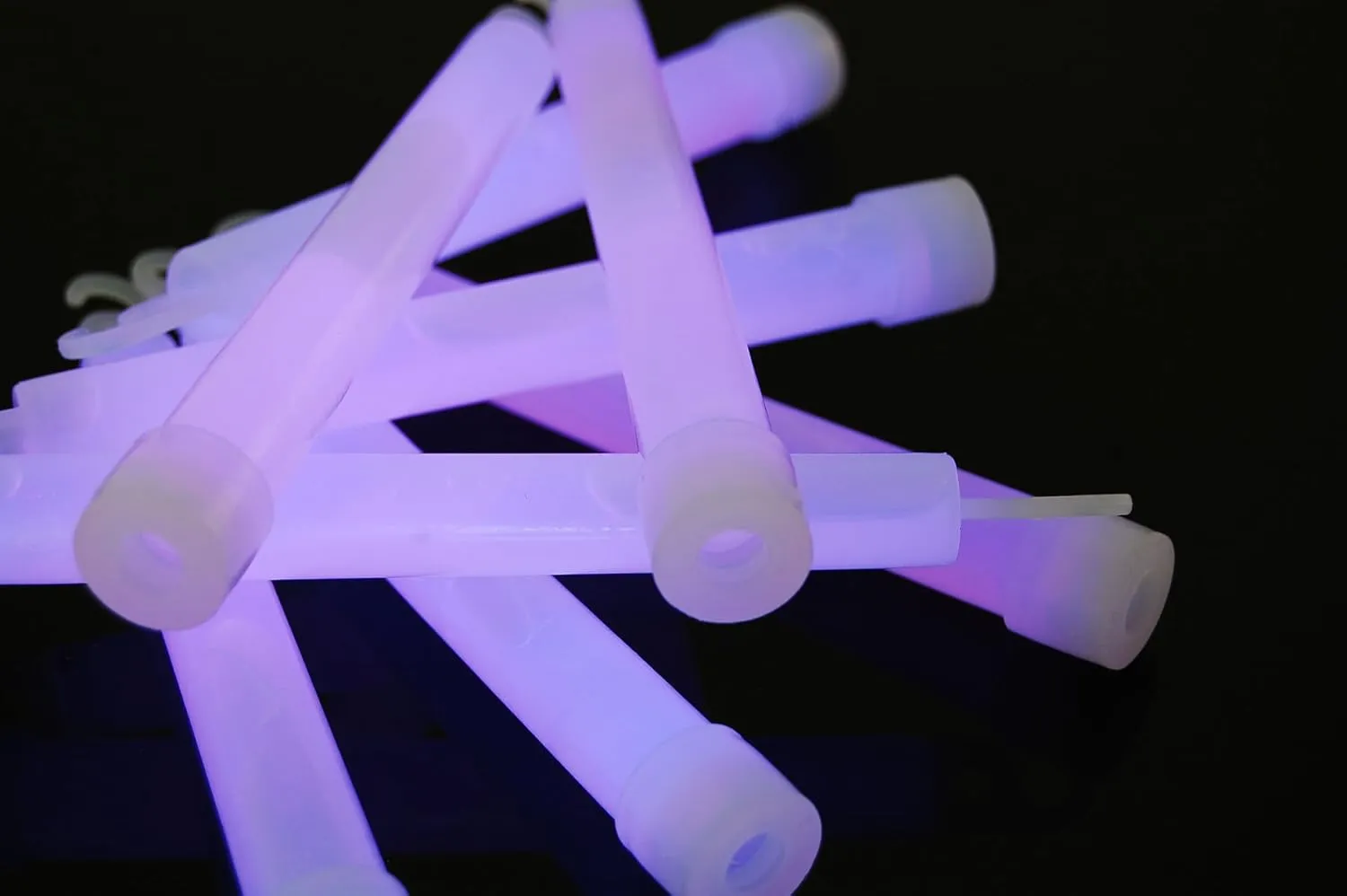 DirectGlow 6 inch 15mm Premium Bright Neon Glow Sticks with Lanyards Glow Party Supply Birthday Holiday 10-12 Hour Glow (Purple, 50 Count)