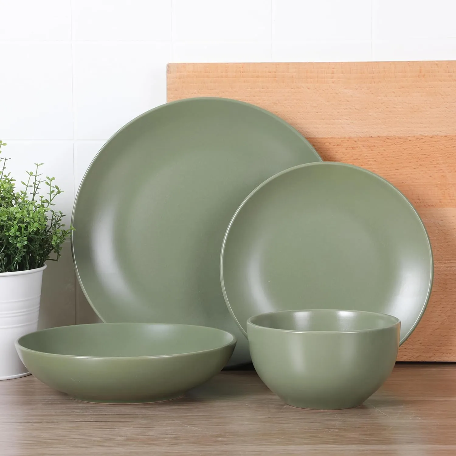 Gibson Home Queenslane 16 Piece Double Bowl Plates and Bowls Dinnerware Sets - Matte Green