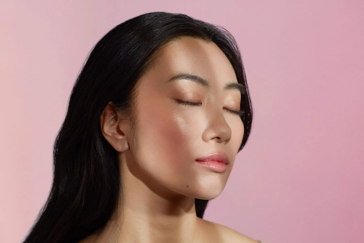 jane iredale Glow Time Blush Stick | Creamy Multitasking Makeup with Skin Nourishing Ingredients | Non-Comedogenic, Vegan & Cruelty-Free | 5 Shades