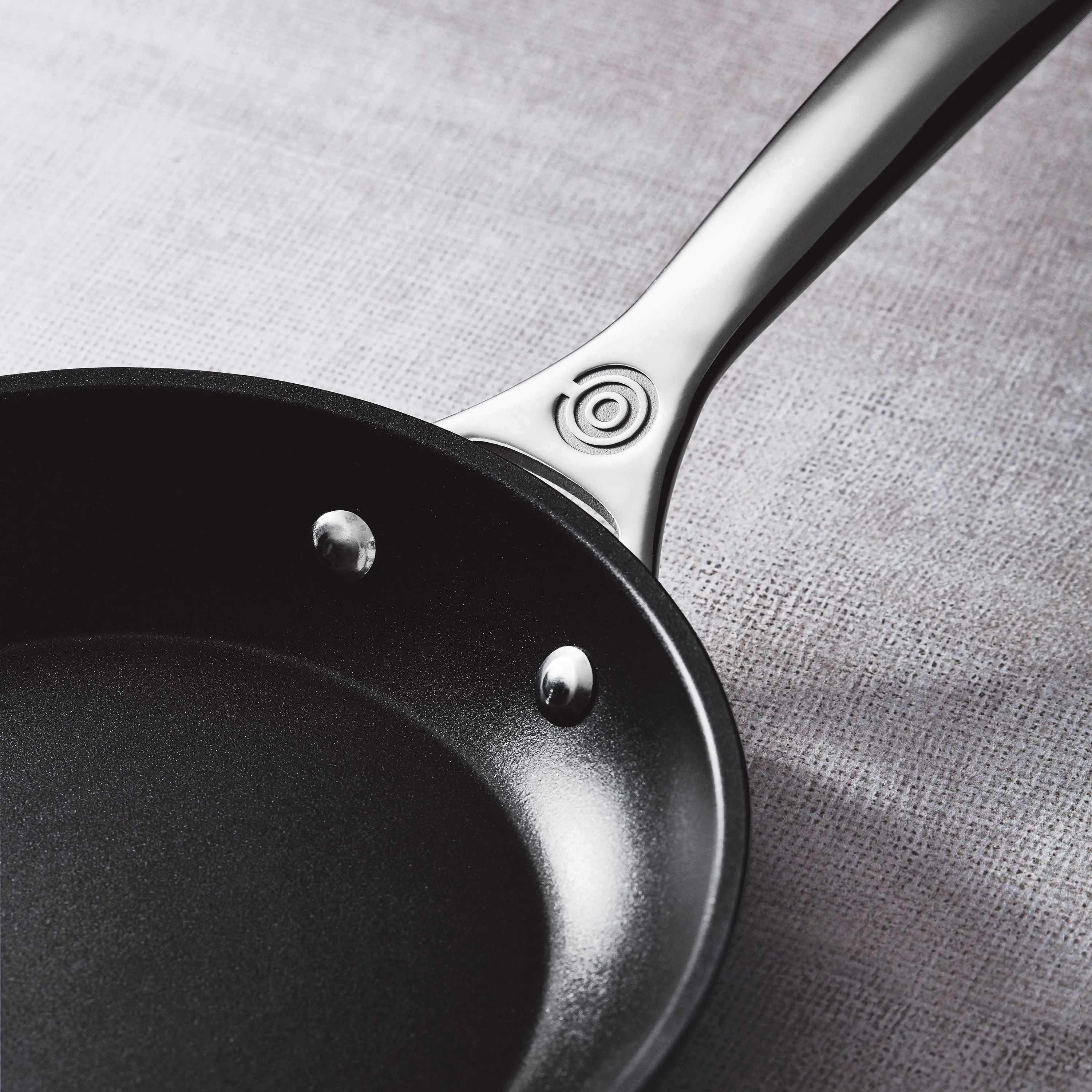 Le Creuset Toughened Nonstick Pro 8 & 10" Skillet Set with Lids