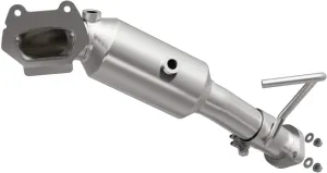 MagnaFlow Catalytic Converter 21-030: OEM Grade, Direct-Fit, For 2012-2020 Jeep Wrangler, For 2018 Jeep Wrangler JK, For 2020 Jeep Gladiator (EPA Compliant)