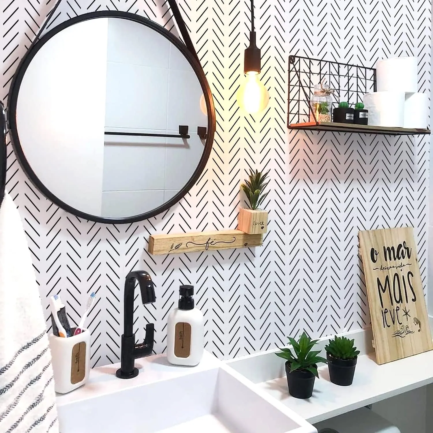 Orainege Black and White Peel and Stick Wallpaper Herringbone Contact Paper for Bathroom 17.7 in x 236.2 in Black Chevron Removable Wall Paper Peel and Stick Modern Geometric Self Adhesive Wallpaper