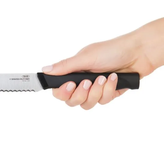 OXO SERRATED UTILITY KNIFE
