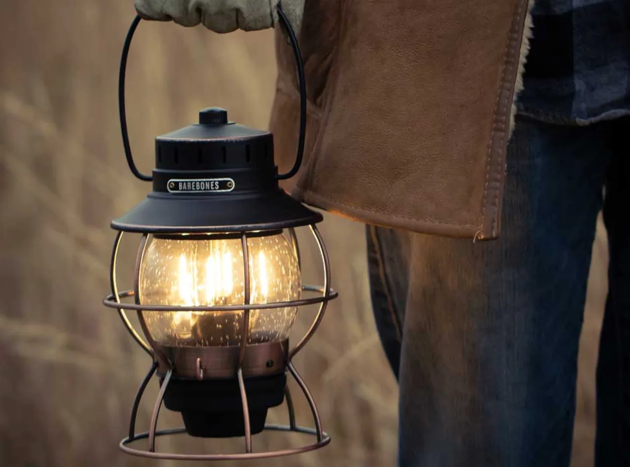 Railroad Lantern | Bronze