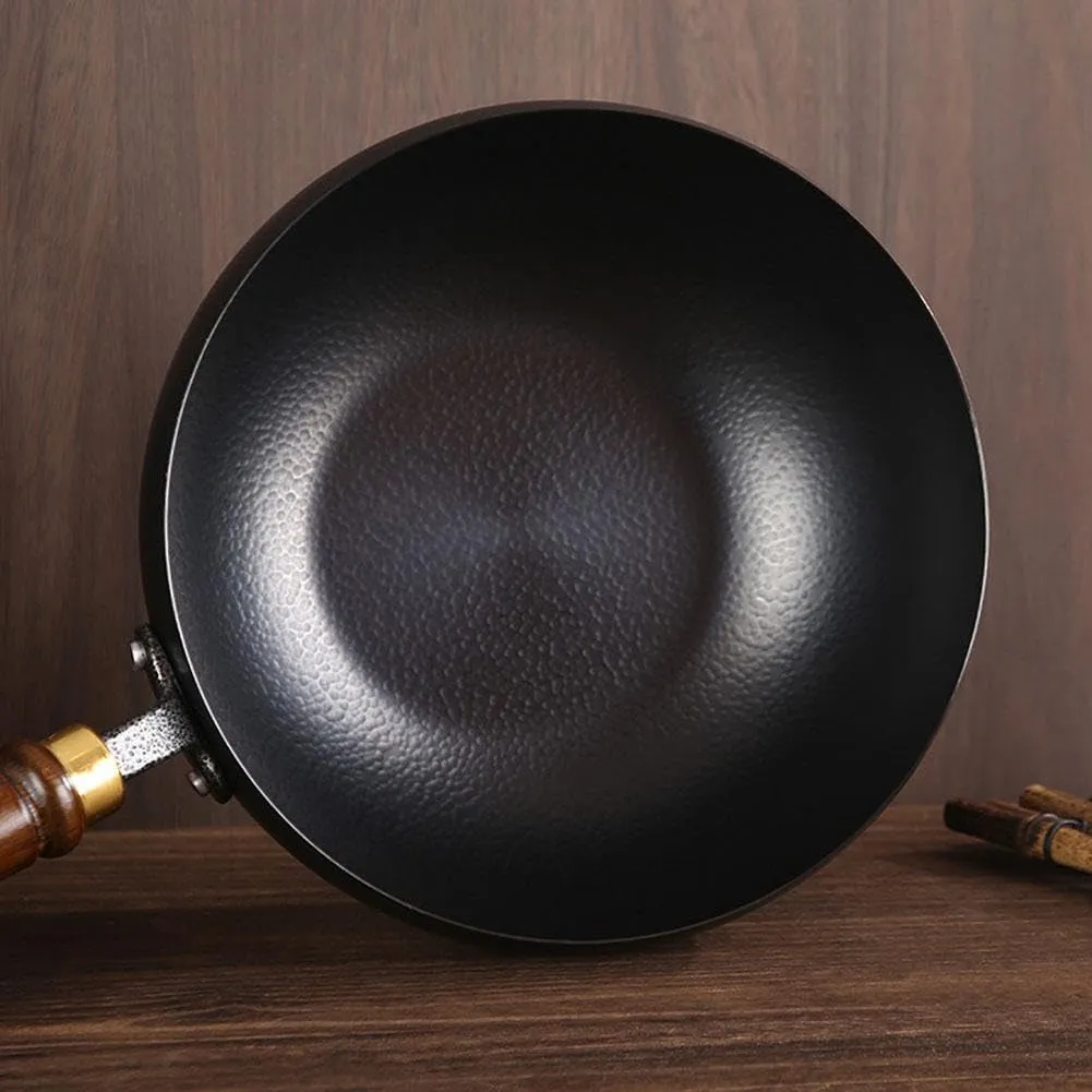 Suntuup Japanese Iron Pan, Uncoated Iron Pan – Cast Iron Skillet for All Stoves | Healthy Non-Stick Cooking Experience, Hand-Forged with Lid for Stir Fry, Frying & Grilling (Hammer Pattern 20cm)