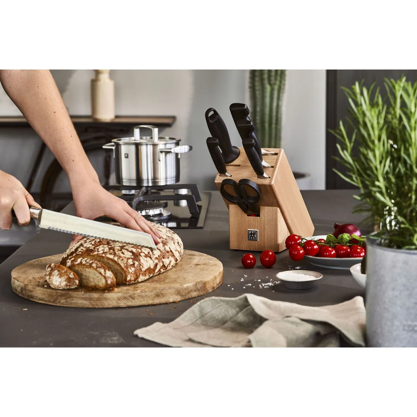 Zwilling J. A. Henckels - Four Star Cutlery Set with Knife Block & Sharpening Steel, 8 Pieces